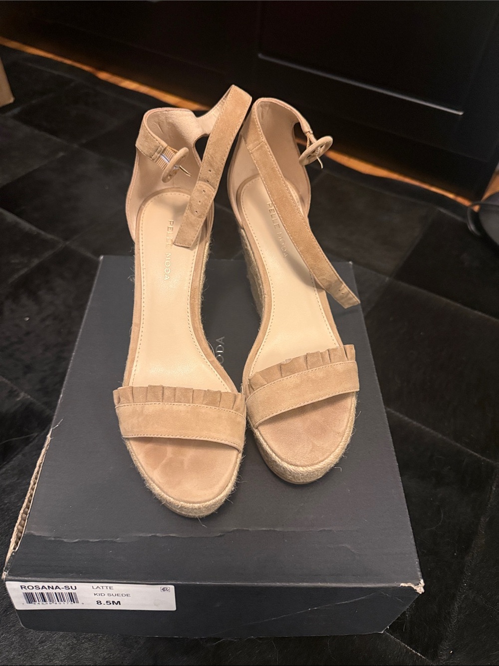 Pelle Moda Latte Suede Ankle‑Strap Espadrille Wedges NEW NEVER WORN